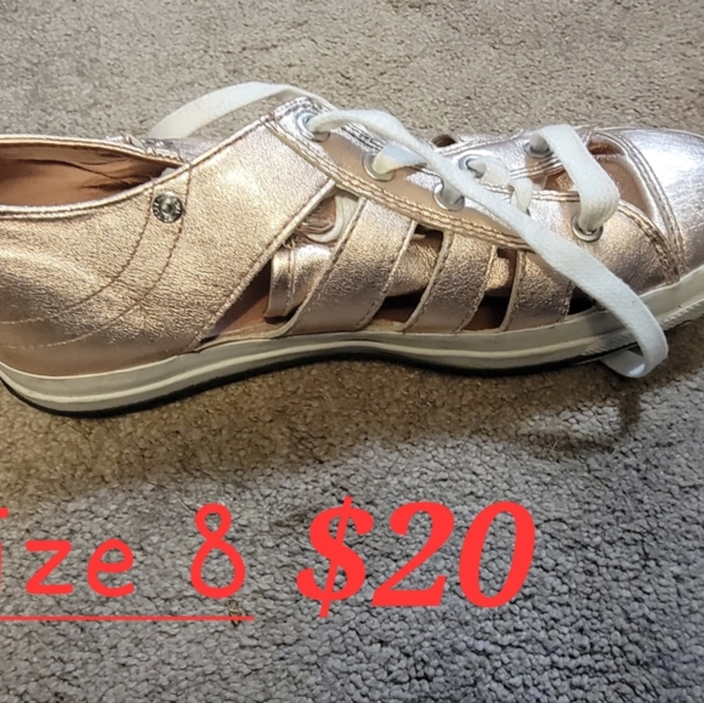 Sneaker - Picture 4 of 4